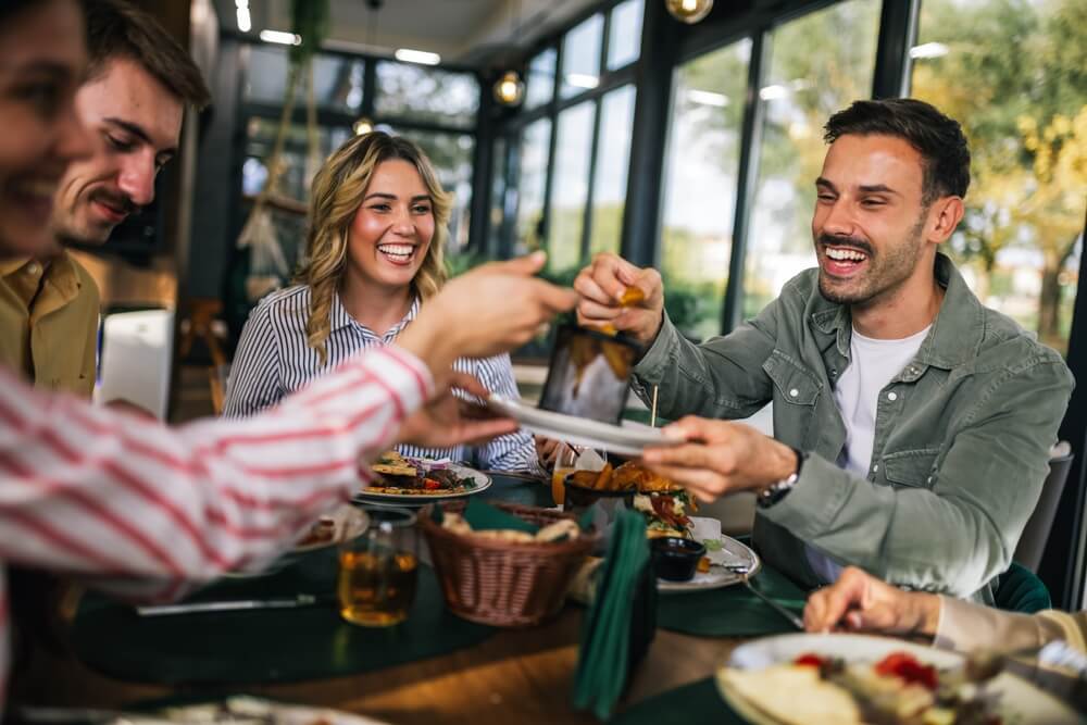 Group dining with liquor liability insurance coverage in Illinois